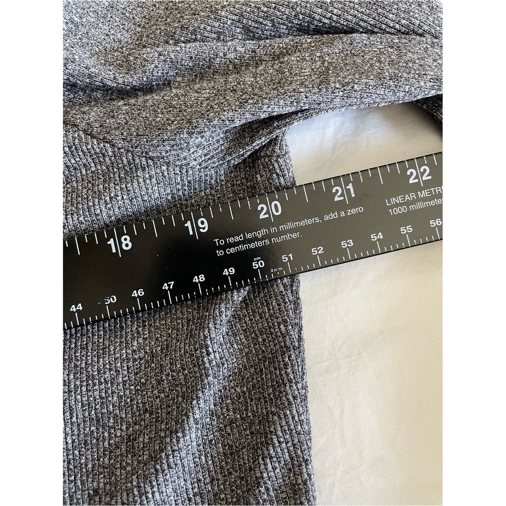 Athleta Uptempo Ribbed Henley Top Women XL Gray‎ Long Sleeve Stretch Athletic - Picture 8 of 9